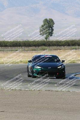 media/Sep-15-2024-Speed Ventures (Sun) [[7a54f7ed2f]]/Yellow Group/Session 1 (Outside Grapevine)/